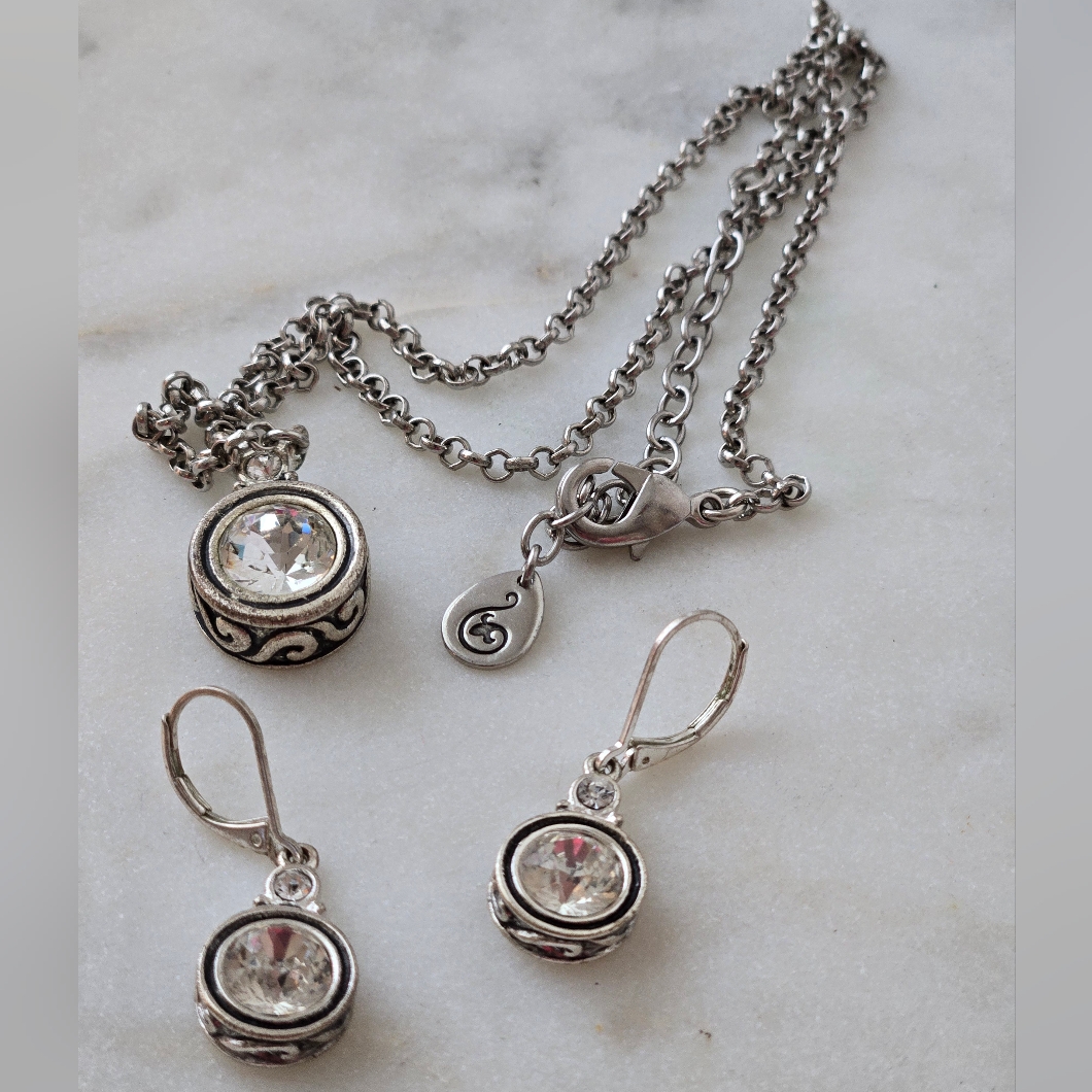 Scroll By Dillards Silver Tone W Clear Faceted Rhinestones Jewelry Set